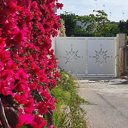 La Rosa Dei Venti Bed & Breakfast *
