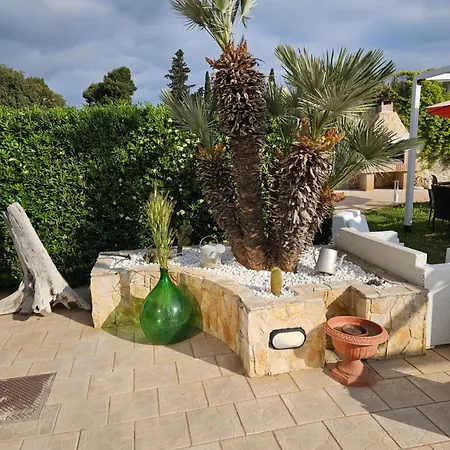 לינה וארוחת בוקר Rosa Dei Venti 4*